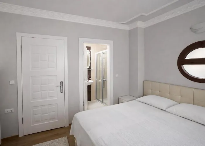 Modern With Pool In - Dream Vacation Vila